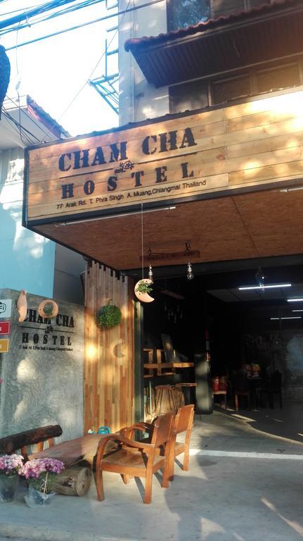 Cham Cha Hostel Chiang Mai Buitenkant foto