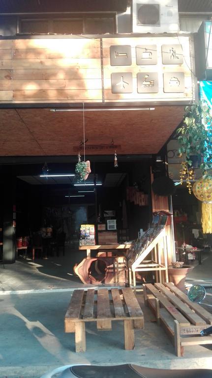 Cham Cha Hostel Chiang Mai Buitenkant foto