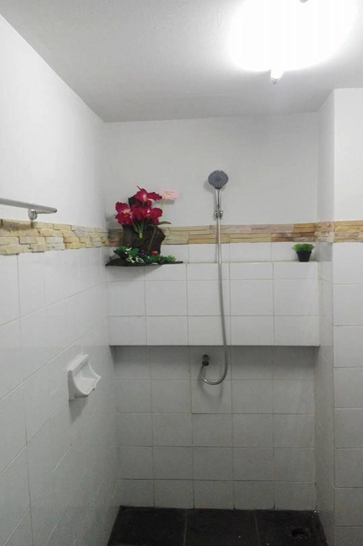 Cham Cha Hostel Chiang Mai Buitenkant foto