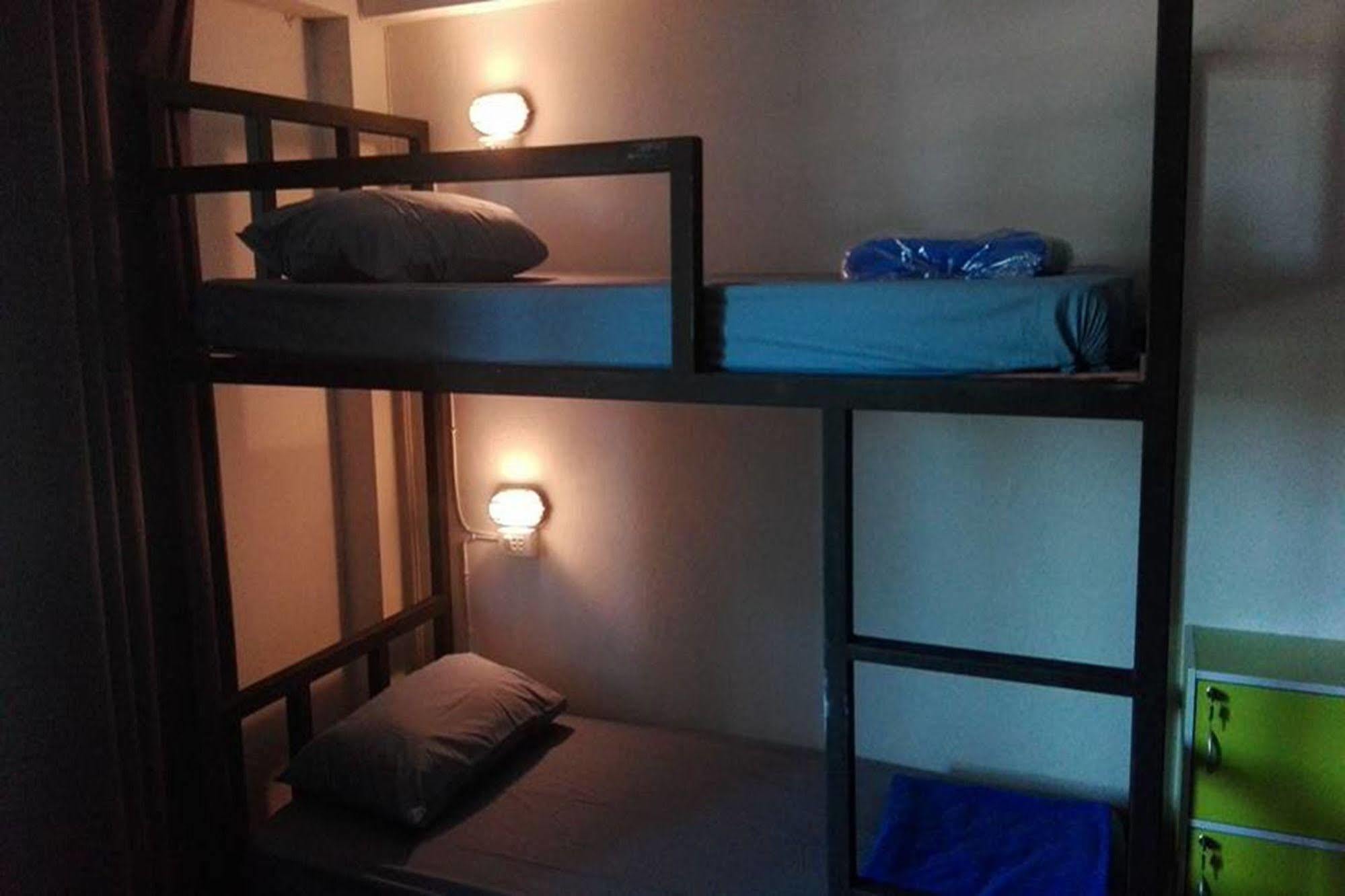 Cham Cha Hostel Chiang Mai Buitenkant foto