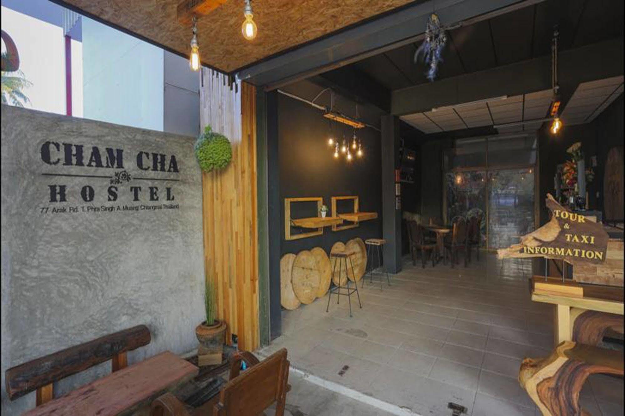Cham Cha Hostel Chiang Mai Buitenkant foto